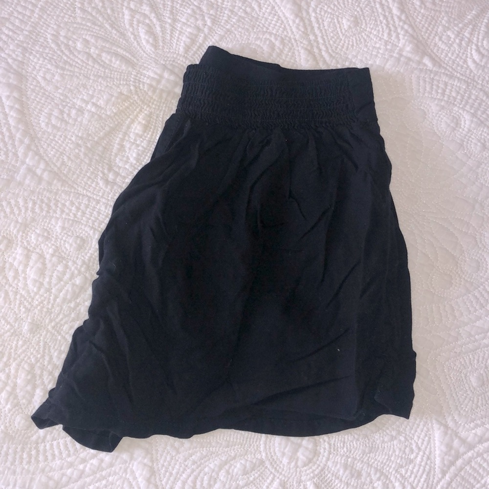 American Eagle high-rise stretch casual shorts